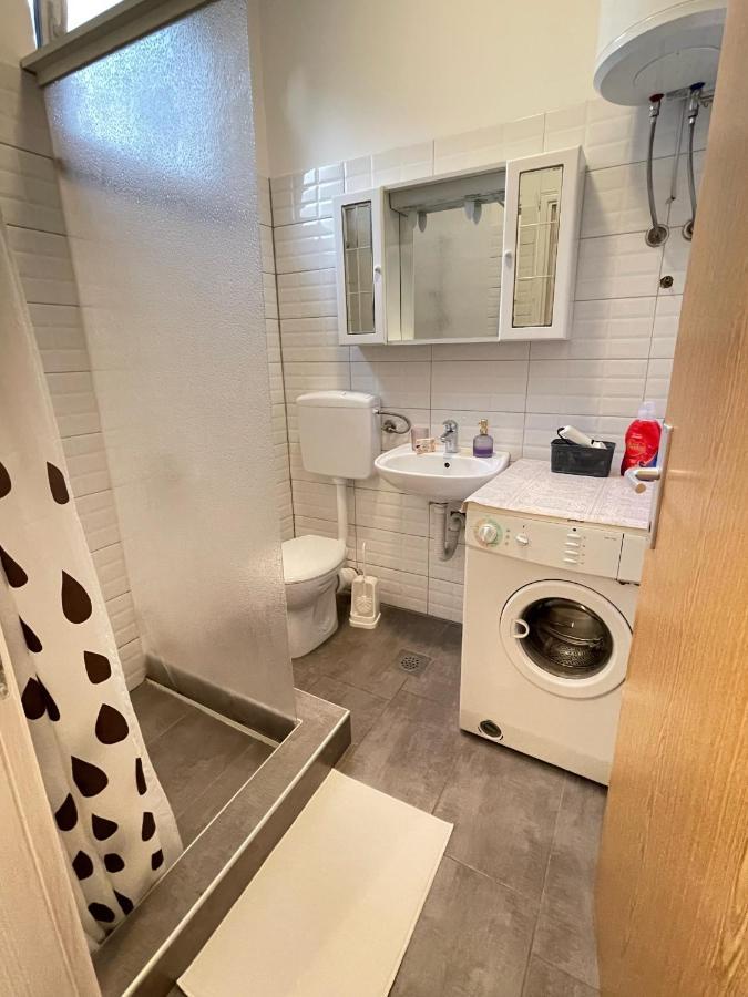 Apartman Zrinjski Apartment Mostar Bagian luar foto