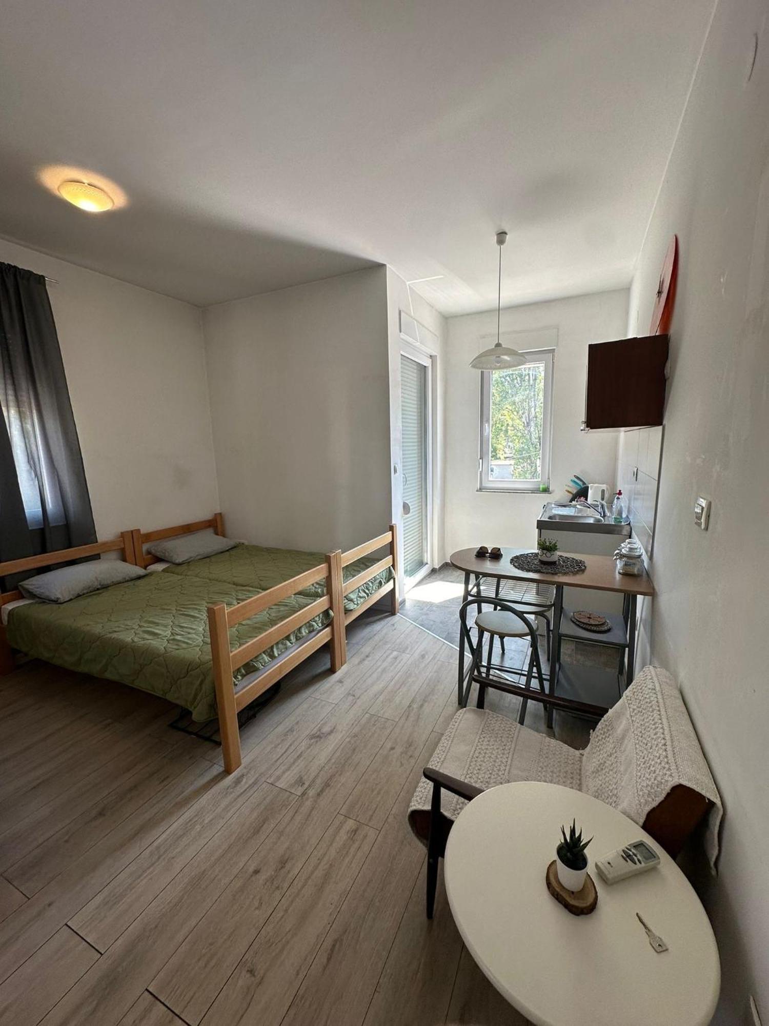 Apartman Zrinjski Apartment Mostar Bagian luar foto